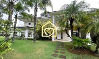 Imagem 2: Casa de condomínio para venda possui 800 metros quadrados com 5 quartos