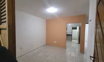 Imagem 7: Casa solta de esquina com garagem para dois carros