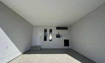 Imagem 3: Sobrado 3 dormitórios sendo 1 suíte com área de festas e churrasqueira coberta na escola a