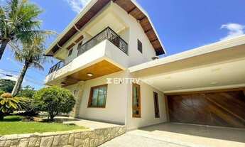 Imagem: Casa em condomínio com 3 suítes, 532 m²