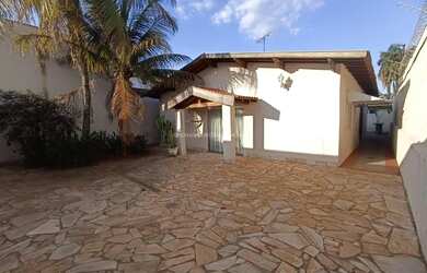 Imagem 3: Casa para aluguel, 4 quartos, 4 suítes, 3 vagas, Jardim Induberaba - Uberaba/MG