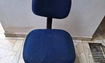 Imagem 6: Cadeiras usadas de escritório