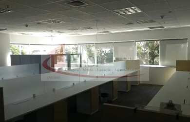 Imagem 5: Conjunto comercial com 492 m² Úteis de escritório mobiliado pronto para entrar quase novo