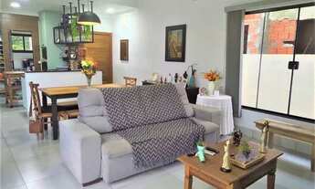 Imagem 2: Casa à venda, com 02 dormitórios sendo 01 suíte, espaço gourmet com churrasqueira e piscin