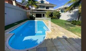 Imagem: Sobrado para aluguel tem 600 metros quadrados