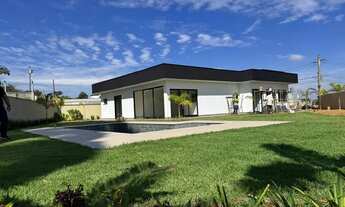 Imagem 2: Casa térrea com 4 suítes à venda em Atibaia no condomínio fechado Shamballa III