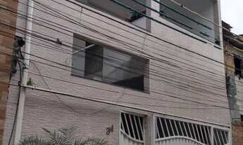Imagem 4: Casa triplex,térrea com garagem área de serviço2/4,1 andar área de serviço 2/4 e kitnet