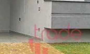 Imagem 2: Casa Térrea em Condomínio Fechado para Locação e Venda com 03 Suítes no Bairro Vila do Gol