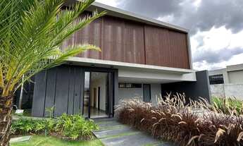 Imagem 2: Sobrado para venda tem 375 metros quadrados com 4 quartos em Jardins Itália - Goiânia - GO