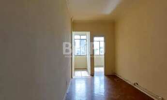 Imagem 3: Amplo apartamento de 2 quartos, edifício com garagem pertinho do SESC Tijuca