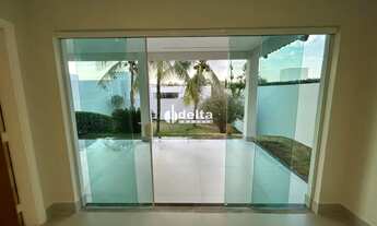 Imagem 5: Casa estilo sobrado em condomínio com 4 quartos sendo 2 suítes disponível para locação no