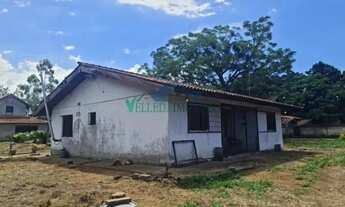 Imagem 2: Sítio de 2 hectares com 3 casas, acesso a lagoa - perfeito para investimento e hotel para