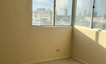 Imagem 4: Apartamento no Farol com 2 quartos, suite e varanda