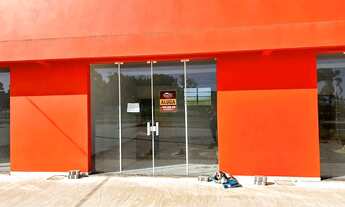 Imagem 3: Lojas comerciais às margens da RS-040 na Estiva Viamão