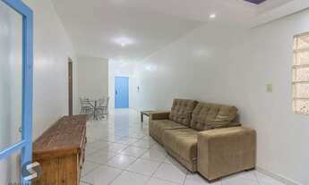 Imagem 6: 2 Dormitórios com pátio, área de serviço e churrasqueira no Bairro Petrópolis