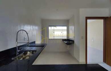 Imagem 4: Casa em Planície da Serra: Iluminação Natural e Ventilação Privilegiada