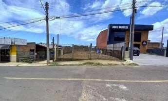 Imagem: Terreno de 300m² em Localização Privilegiada