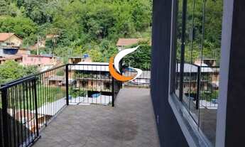 Imagem 3: Aluguel de ampla casa tipo apto com 2 qtis, varanda(100m2