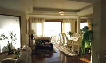 Imagem 7: Lindíssima residência em Teresópolis com vista panorâmica em três pisos