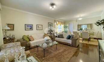 Imagem 4: Casa térrea de 3 dormitórios, piscina e pátio em Ipanema próximo da Orla do Guaíba