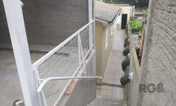 Imagem 3: Casa de 155m² com 2 quartos, suíte, 2 vagas de garagem, no bairro Jardim Europa, Porto Ale