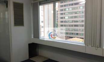 Imagem 2: Conjunto comercial com 117m² de área útil, salas com divisórias , piso em carpete, 1 copas