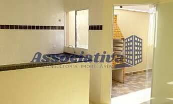 Imagem 7: Casa de 2 dormitórios (1 suíte) com espaço gourmet integrado a cozinha