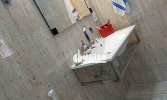 Imagem 6: Casa com 2 dormitórios para alugar, 80 m² por R$ 1.800/mês - Jardim Botânico - Uberlândia