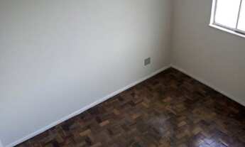 Imagem 4: Apartamento com 2 dormitórios para alugar, 80 m² por R$ 850,00/mês - São Mateus - Juiz de