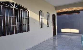 Imagem 4: Casa maravilhosa com quintal imenso