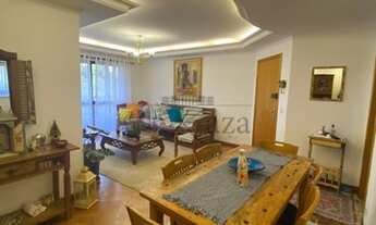 Imagem 3: Apartamento para venda possui 134 metros quadrados com 4 quartos