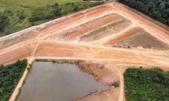 Imagem 4: Lote/Terreno para venda possui 250 metros quadrados em -