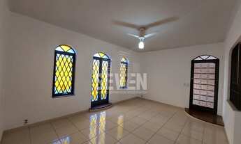 Imagem 2: CASA COM 4 QUARTOS NA VILA UNIVERSITÁRIA - LOCAÇÃO/VENDA - BAURU