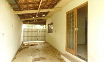 Imagem 6: Casa para venda possui 100 metros quadrados com 3 quartos em São Cristóvão - Londrina - PR