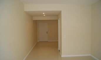 Imagem 3: Sala comercial com acabamento especial clean atende a vários fins comerciais e profissiona