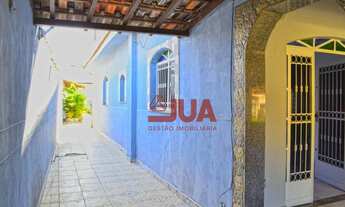 Imagem 6: Casa com 3 Quartos, Sala, Cozinha, 3 Banheiros, Piscina, Quintal, Churrasqueira e Garagem