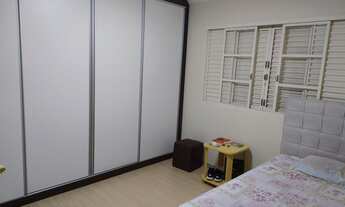 Imagem 6: Casa Térrea para venda com 266 m² com 3 quartos em Lagoa Seca - Mogi das Cruzes - SP