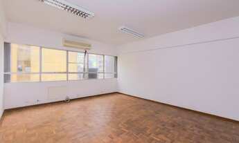 Imagem 7: Sala Comercial para Locação 44m² com Banheiro e Cozinha