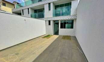 Imagem 2: Casa com 3 dormitórios à venda, 105 m² por R$ 699.000,00 - Santa Amélia - Belo Horizonte/M