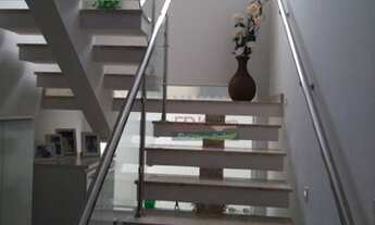 Imagem 2: Sobrado com 4 dormitórios à venda, 280 m² por R$ 1.060.000,00 - Centro - Arujá/SP