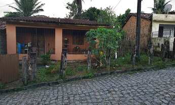 Imagem 2: Vendo uma coisa na Vila Tibiri