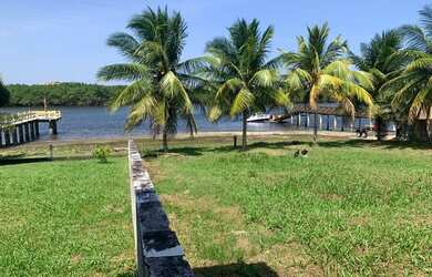 Imagem 2: Porto Belo / em frente ao Rio