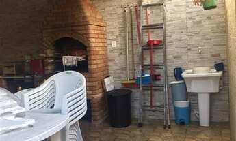 Imagem 2: Casa para venda com 75 metros quadrados com 2 quartos em Guilhermina - Praia Grande - SP