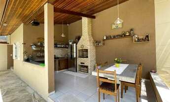 Imagem 3: Lindíssimo sobrado a venda no Jardim Samambaia em Ubatuba