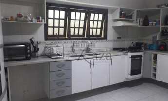 Imagem 7: Casa - Bosque dos Eucaliptos - 4 Dormitórios - 250m²