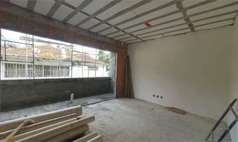 Imagem 7: Casa de condomínio sobrado para venda possui 400 metros quadrados com 4 quartos