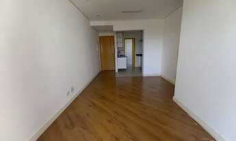 Imagem 2: Apartamento reformado com 02 dormitórios sendo 01 suíte e todos com armários