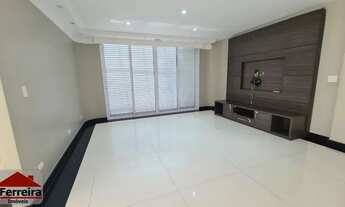 Imagem 4: Vila Romana, casa com 475m², 7 vagas, 4 suítes, piscina, reformada