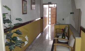 Imagem 2: Apartamento para aluguel possui 52 metros quadrados com 1 quarto em Petrópolis - Porto Ale