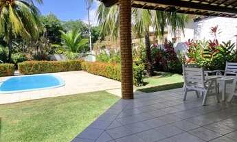 Imagem 2: Casa de condomínio para venda possui 370 metros quadrados com 5 quartos